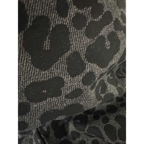 LOFT‎ Black Leopard Print stretch skirt Size XS - Picture 5 of 6